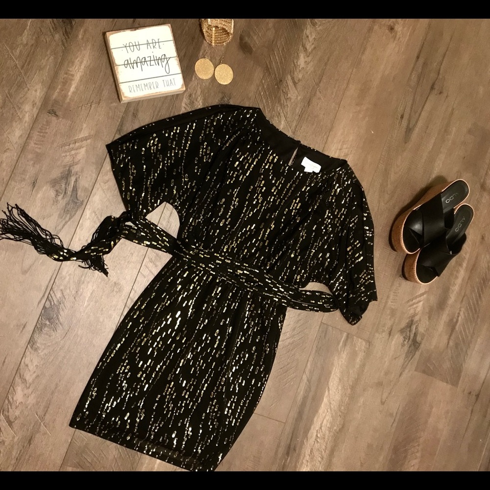 Jessica Simpson cocktail dress! Size sm.